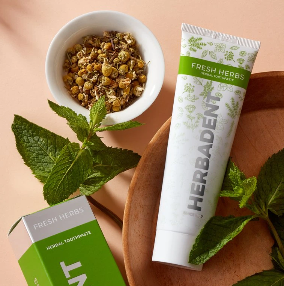 Herbadent Dentifricio alle Erbe Fusion Gusto Fresh Herbs 75g